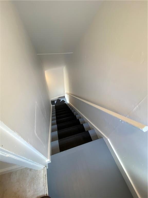 19 Clinton Ave, Newport, RI 02840 - photo 7