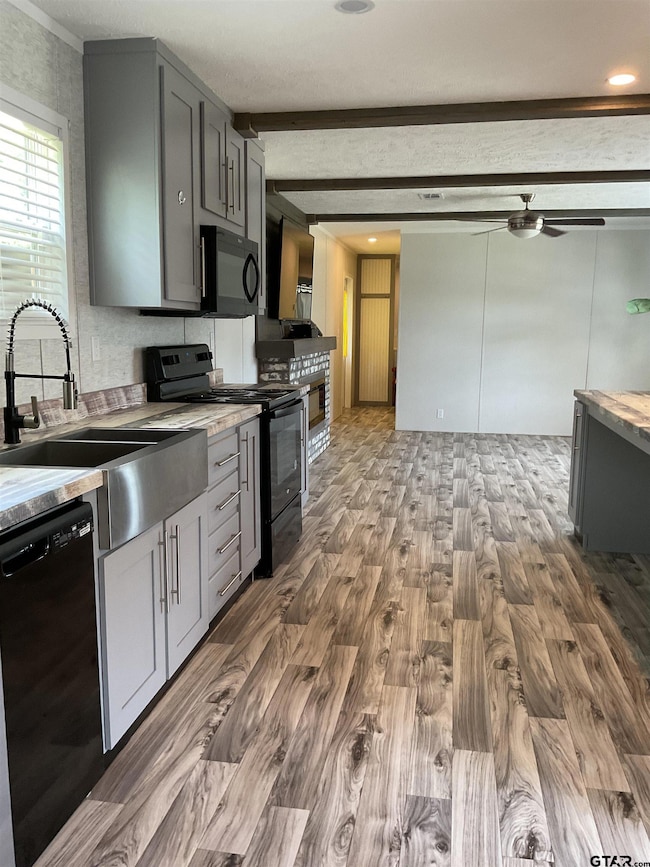 310 Randall Ave, Jefferson, TX 75657 - photo 7