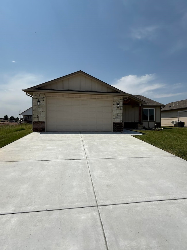 1221 Park Glen Ct, Clearwater, KS 67026 - photo 2