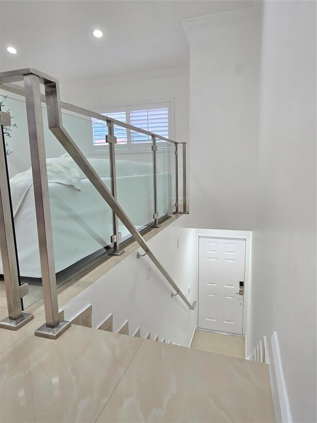 7895 W 29th Ln unit 20216, Hialeah, FL 33018 - photo 3