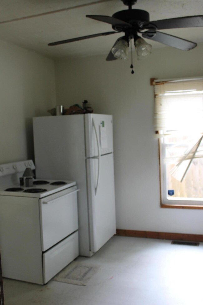 390 Commercial St, Marion, OH 43302 - photo 6