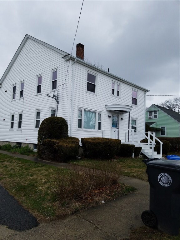 20 Leslie St, Cranston, RI 02910 - photo 2