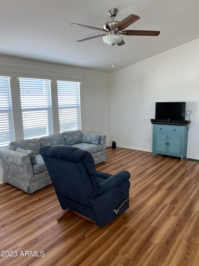 11596 W Sierra Dawn Blvd unit 25, Surprise, AZ 85378 - photo 3