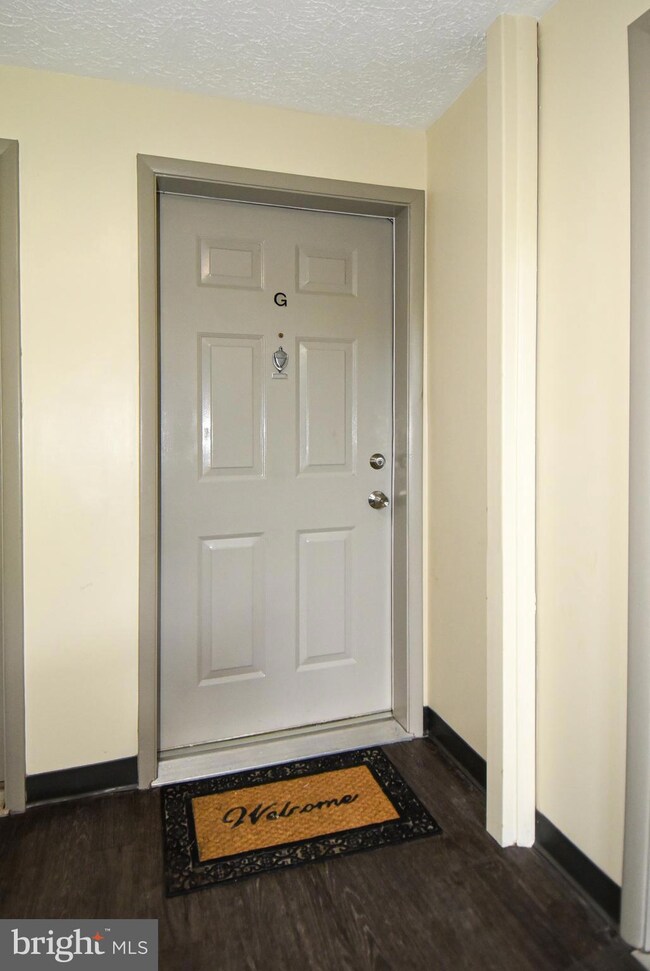 12415 Hickory Tree Way unit 323, Germantown, MD 20874 - photo 3