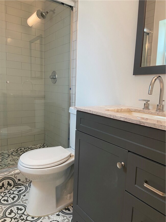 11516 Emelita St, Los Angeles, CA 91601 - photo 6