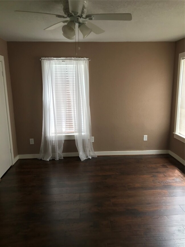 6002 Cruse Rd, Houston, TX 77016 - photo 6