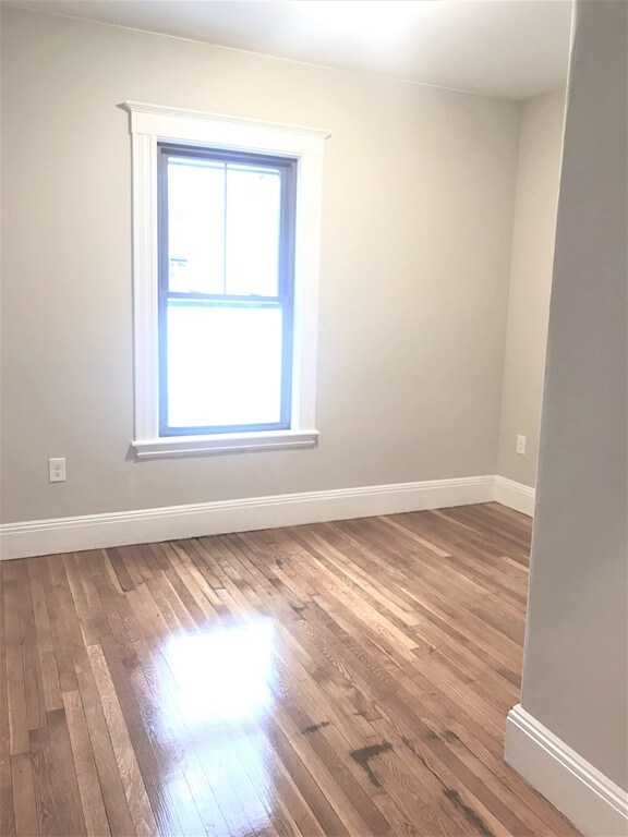 33 Glendale Ave unit 2, Everett, MA 02149 - photo 7