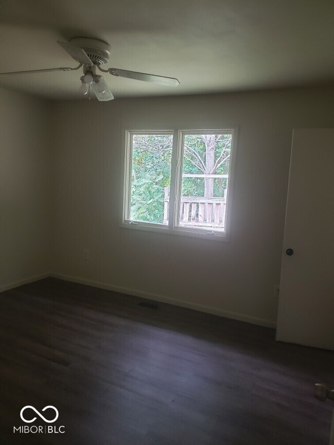 1108 Tuttle Ave, Crawfordsville, IN 47933 - photo 4