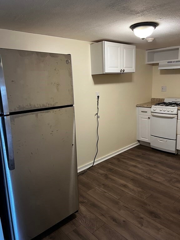 21 Flint St unit 19C, Somerville, MA 02145 - photo 2