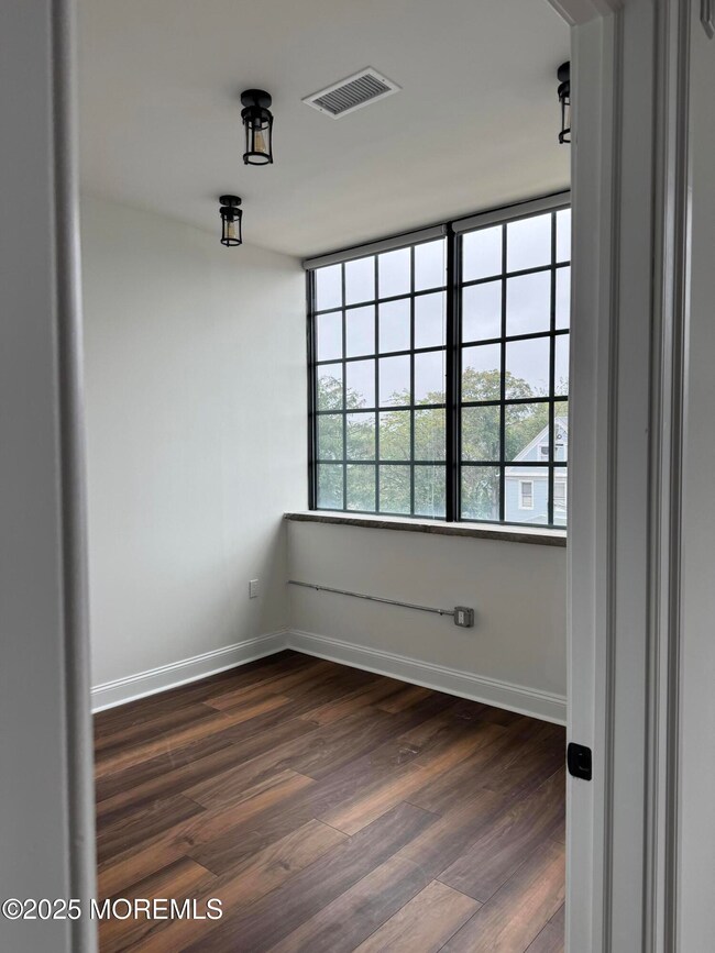 179 Chelsea Ave unit 404, Long Branch, NJ 07740 - photo 3