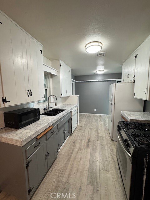 1032 W Avenue j5, Lancaster, CA 93534 - photo 5