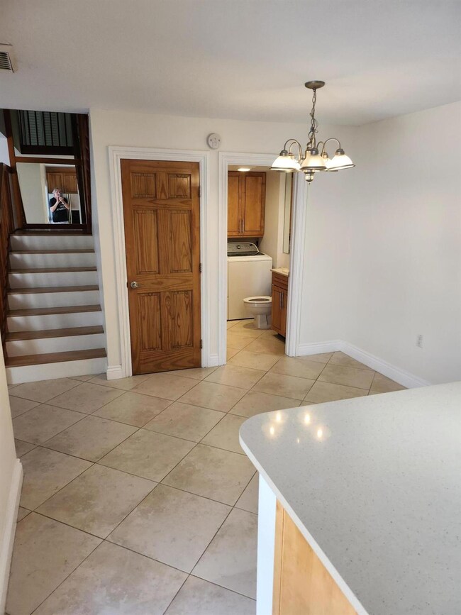 1810 18th Ct, Jupiter, FL 33477 - photo 3