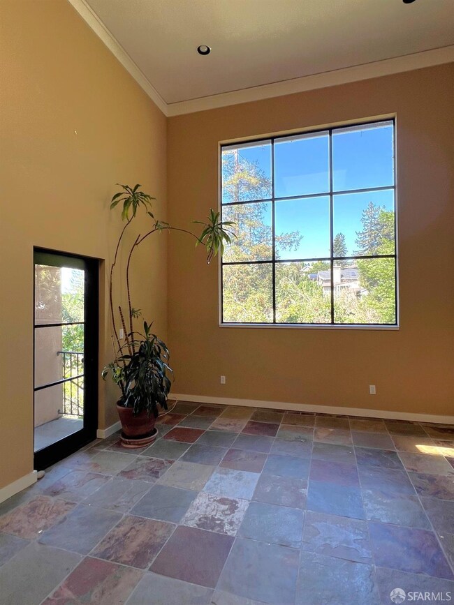 123 Capricorn Ave, Oakland, CA 94611 - photo 6