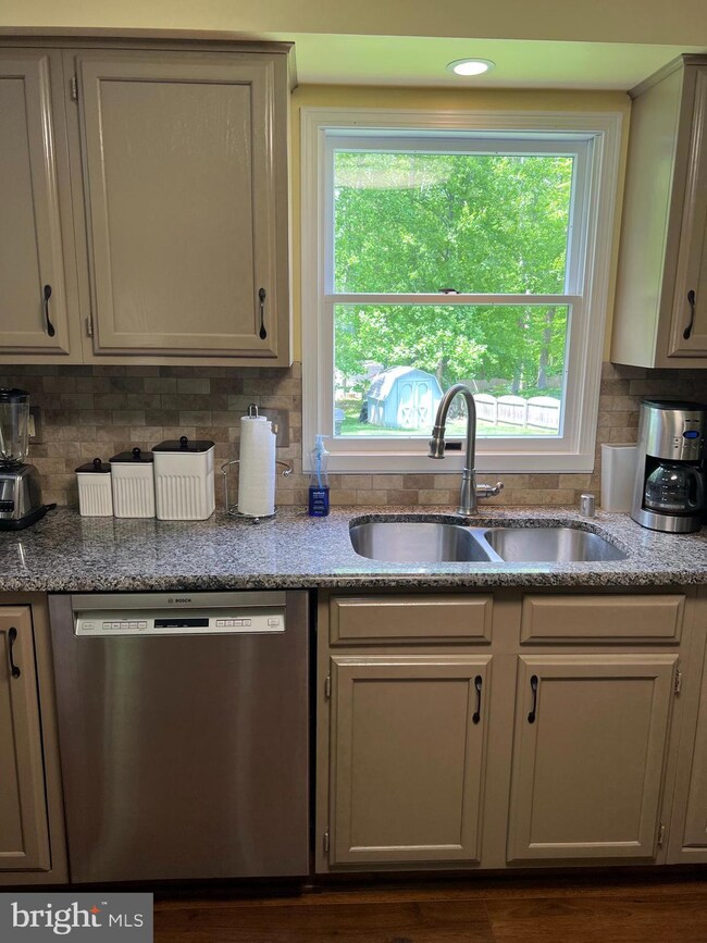 23 Christina Woods Ct, Newark, DE 19702 - photo 5