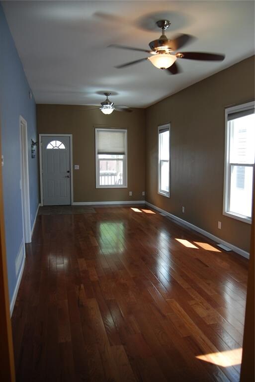 612 5th St NW, Cedar Rapids, IA 52405 - photo 4