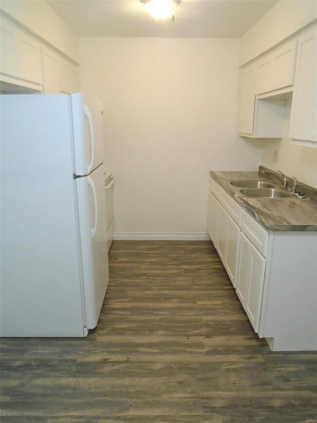 1002 Apache Dr unit 1, Collinsville, IL 62234 - photo 7