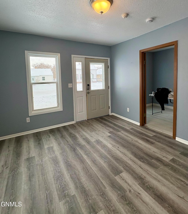 823 4th Ave W, Williston, ND 58801 - photo 5