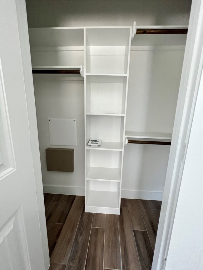 1047 Marcolin St unit AB, Houston, TX 77088 - photo 5