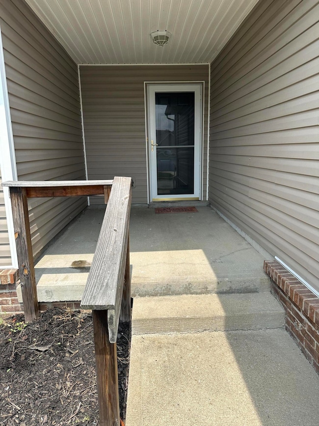 105 Robert M Green Blvd, Frankfort, KY 40601 - photo 5