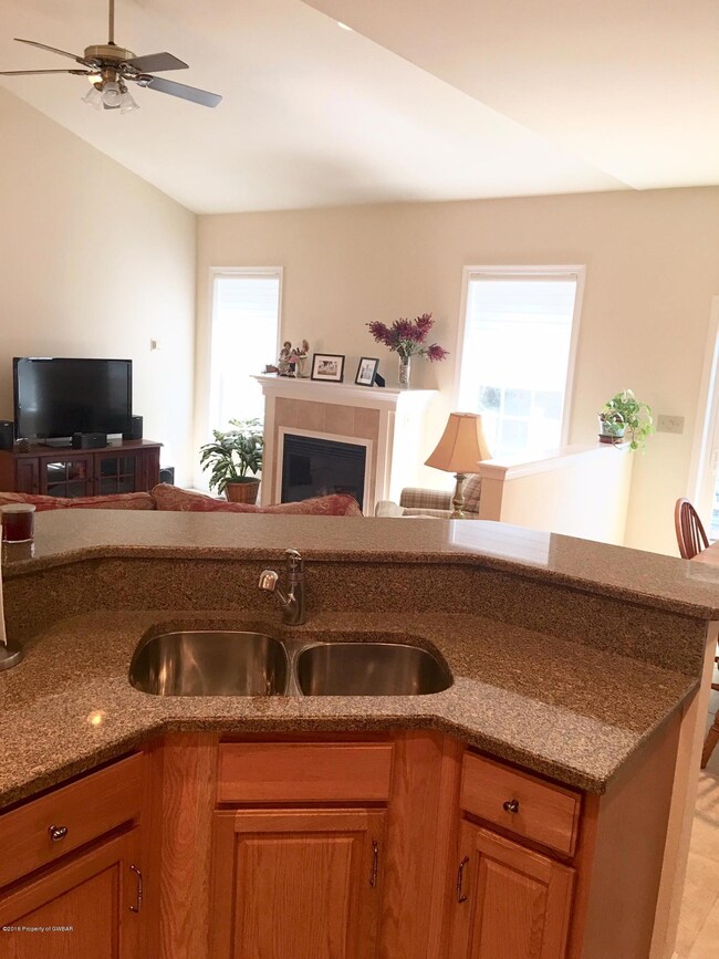 28 Willow Way, Dallas, PA 18612 - photo 7