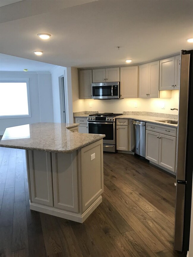 150 Us Highway 1 Bypass unit 203, Portsmouth, NH 03801 - photo 4