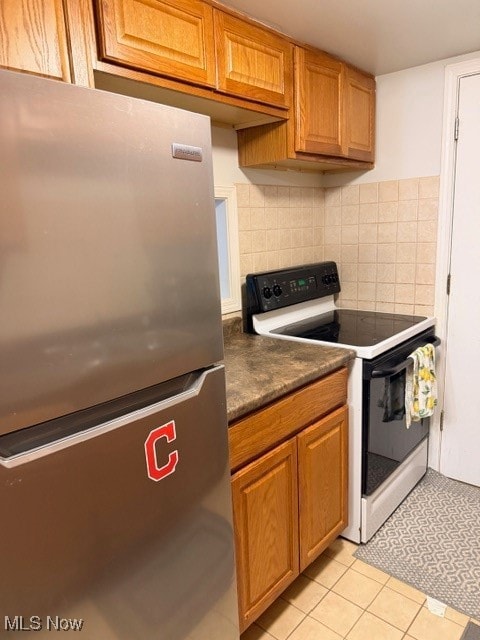 6930 Carriage Hill Dr unit 202, Brecksville, OH 44141 - photo 4