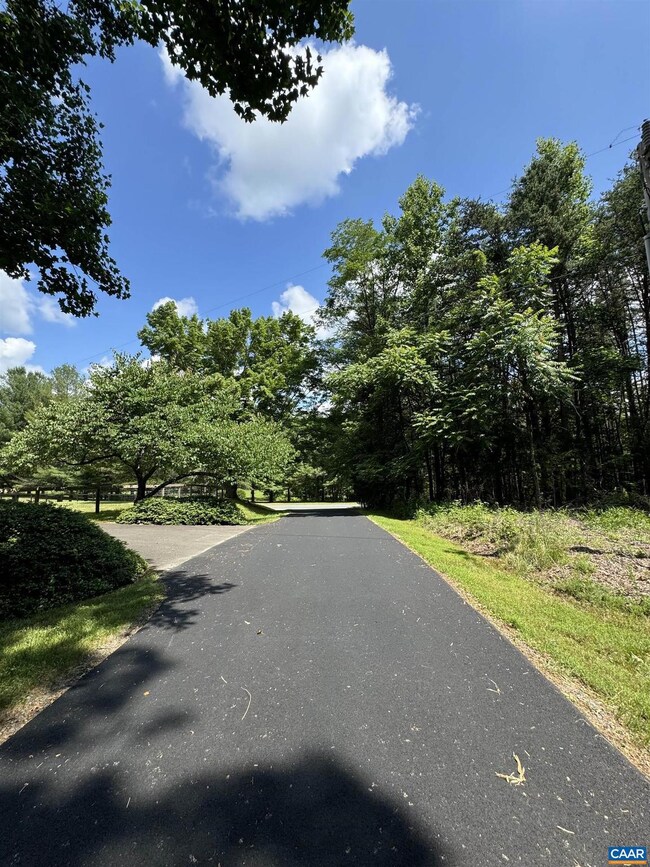 TBD Barracksdale Ln, Charlottesville, VA 22901 - photo 4