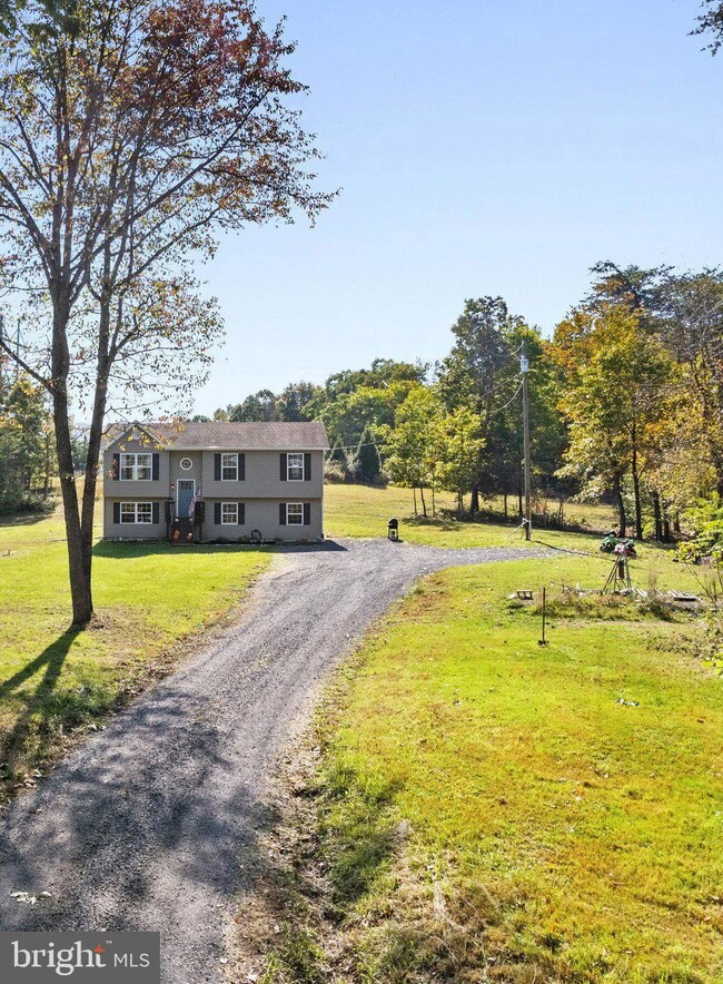 79 Marian Ln, Bentonville, VA 22610 - photo 7