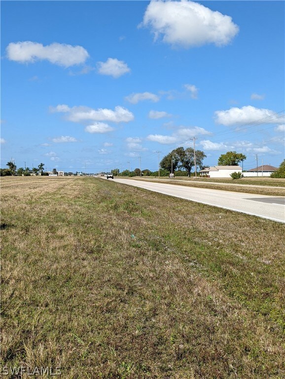 2306 Diplomat Pkwy E, Cape Coral, FL 33909 - photo 4