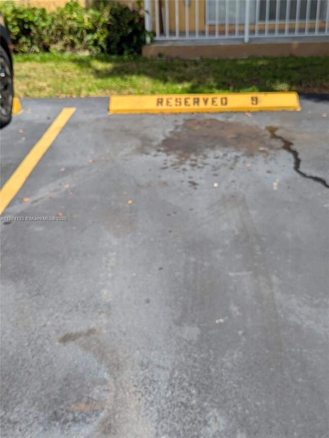 13700 SW 62nd St unit 204, Miami, FL 33183 - photo 4