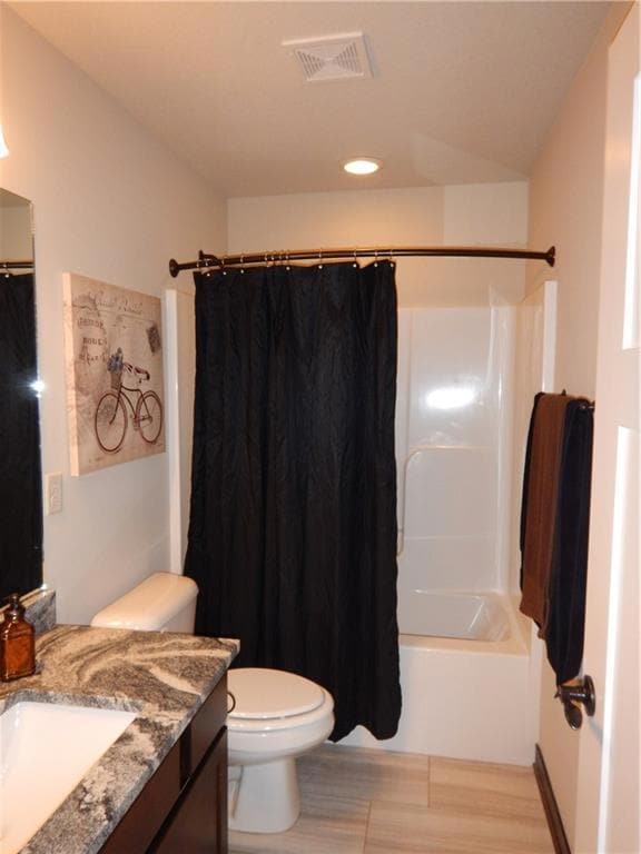 9558 Alderwood Dr, West Des Moines, IA 50266 - photo 5