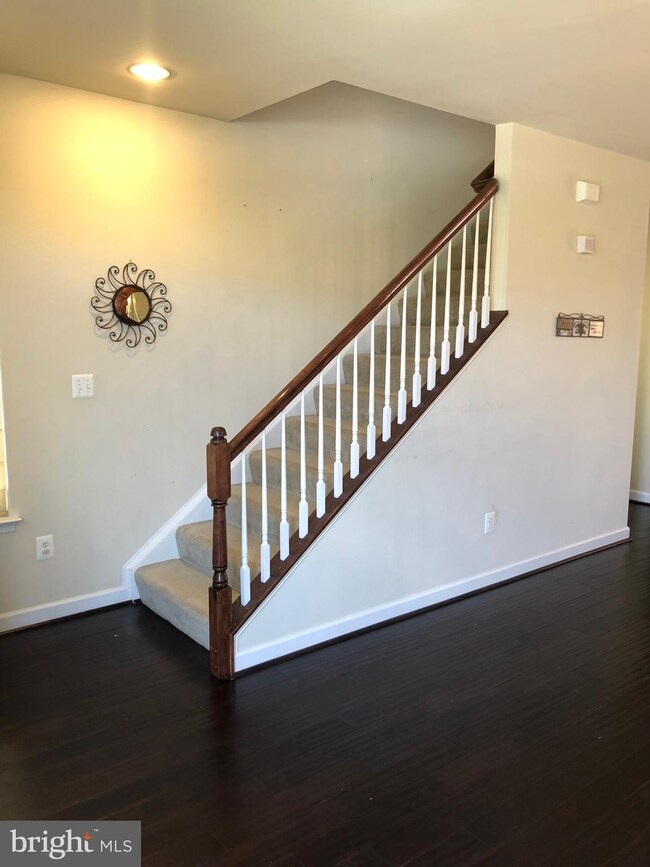 547 Garrett a Morgan Blvd, Hyattsville, MD 20785 - photo 5