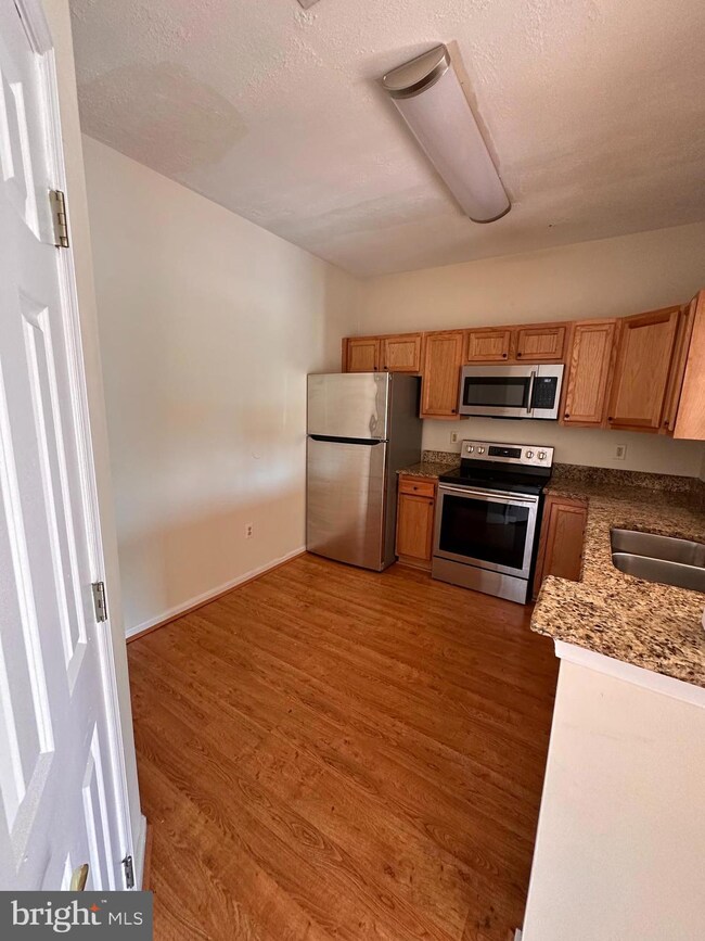 2011 Braley Point Ct, Odenton, MD 21113 - photo 6