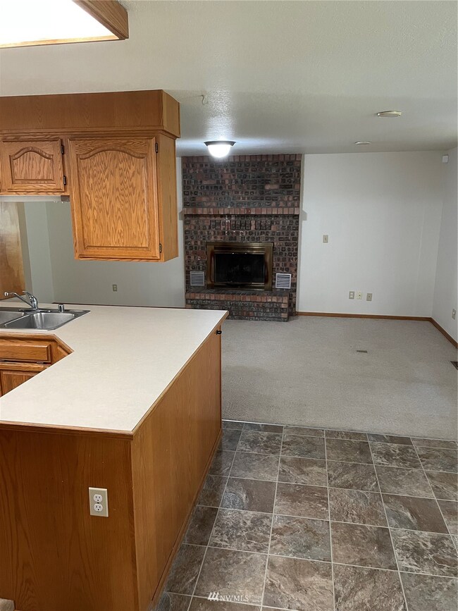 5404 77th Avenue Ct W, University Place, WA 98467 - photo 6