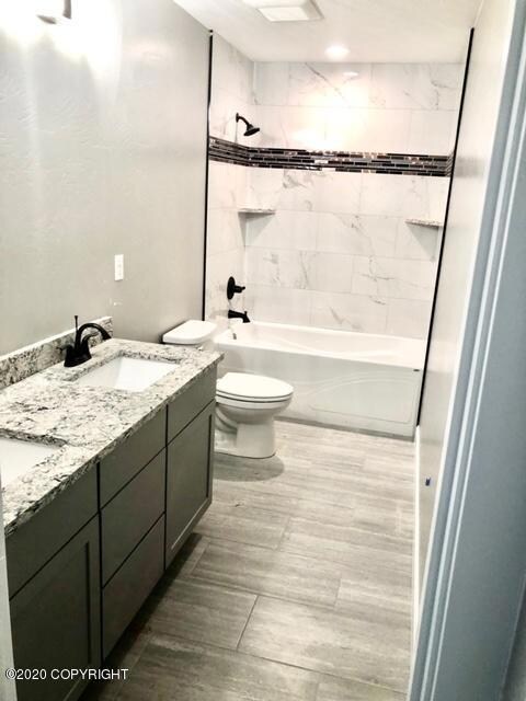 Guest Bath - Photo Similar