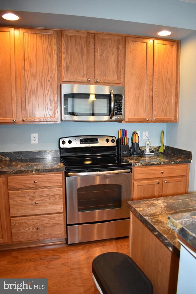 906 Hall Station Dr unit 101, Bowie, MD 20721 - photo 7