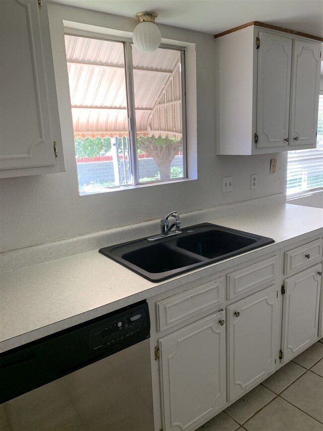 1833 Lamar Cir, Alamogordo, NM 88310 - photo 7