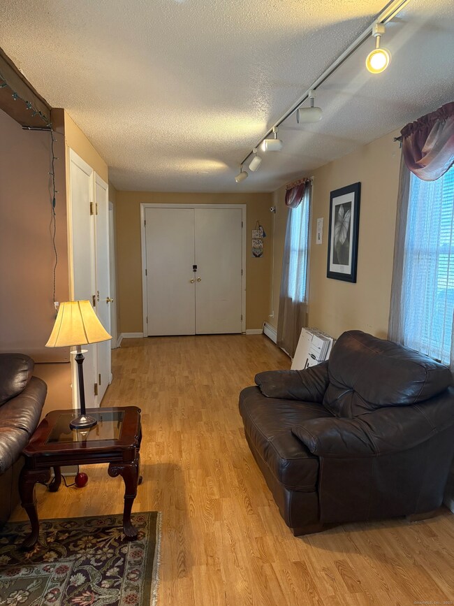 17 North St, Manchester, CT 06042 - photo 6