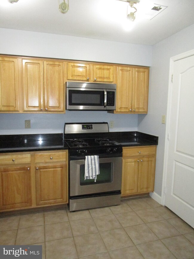 3816 Chesterwood Dr, Silver Spring, MD 20906 - photo 5