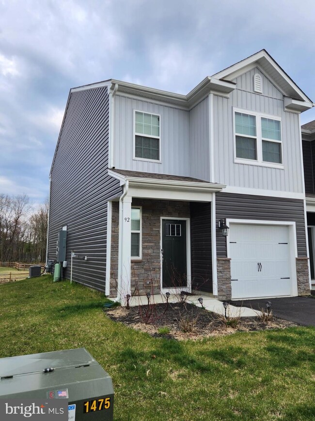 92 Peregrine Way, Burlington, NJ 08016 - photo 2