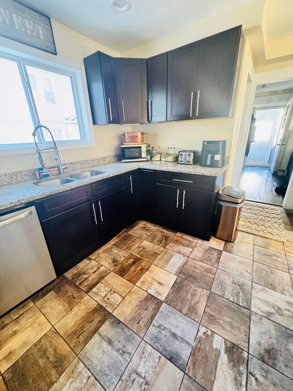 121 Wait St, Springfield, MA 01104 - photo 3