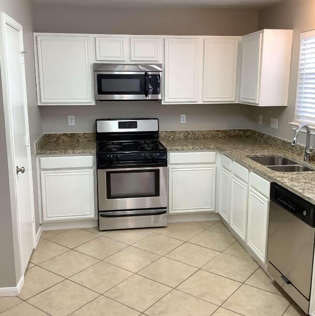 6807 Woodland Oaks, Magnolia, TX 77354 - photo 7