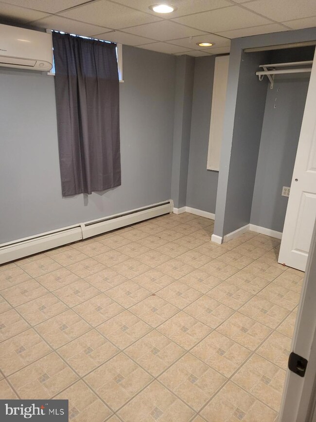 604 Clay Dr, Conshohocken, PA 19428 - photo 6