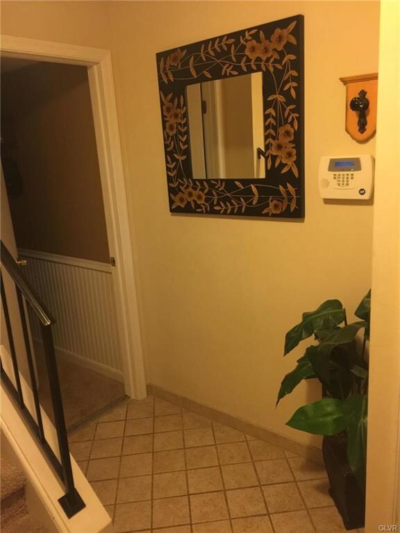 2563 Madison Ave, Bethlehem, PA 18017 - photo 4