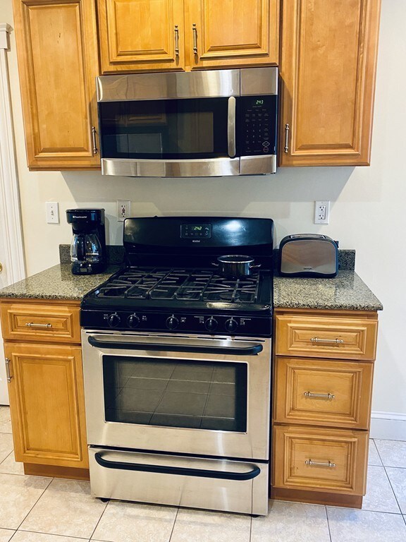 40 Jasset St unit S, Newton, MA 02458 - photo 5