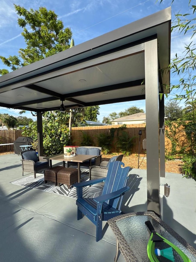 unlisted-address, Saint Petersburg, FL 33707 - photo 3