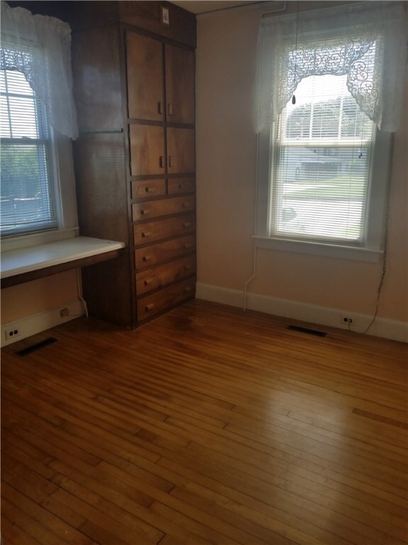 125 Tower St unit 1, Westerly, RI 02891 - photo 2