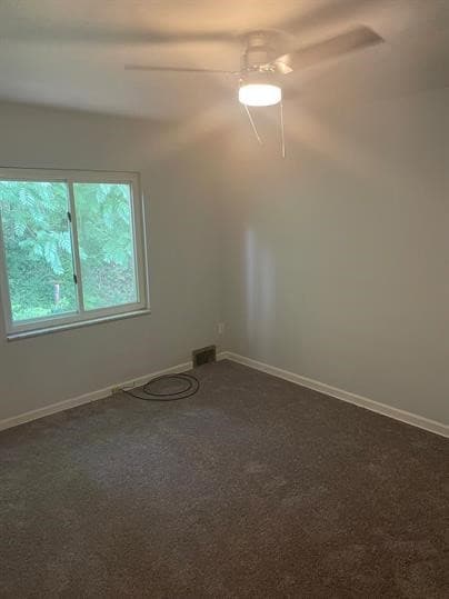 577 Lucia Dr, Pittsburgh, PA 15221 - photo 7