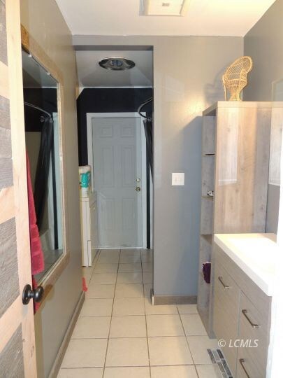 bathroom/laundry room