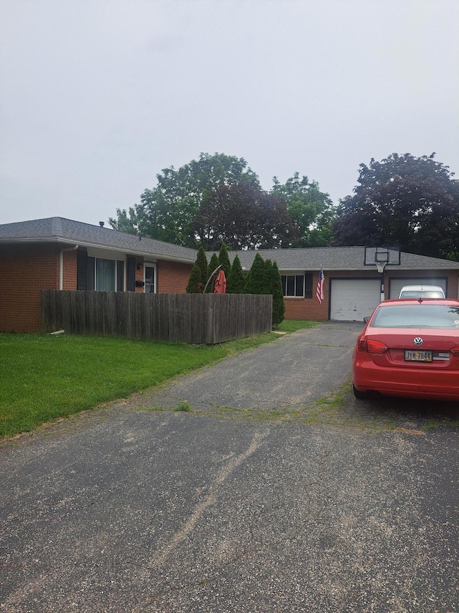 4818 -4820 Winterset Dr, Columbus, OH 43220 - photo 3